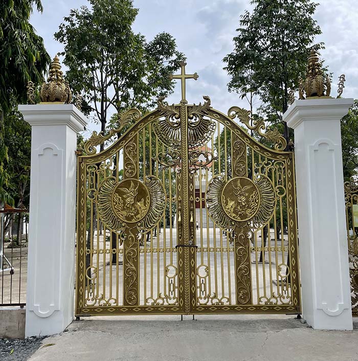 Mẫu cổng nhà thờ đẹp